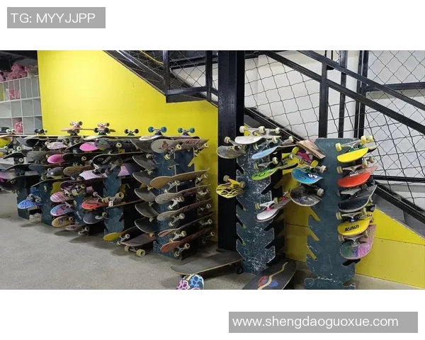 上海滑板队的灵活性探索与发展之路:一场滑板文化的盛宴 上海滑板队的灵活性探索与发展之路:一场滑板文化的盛宴